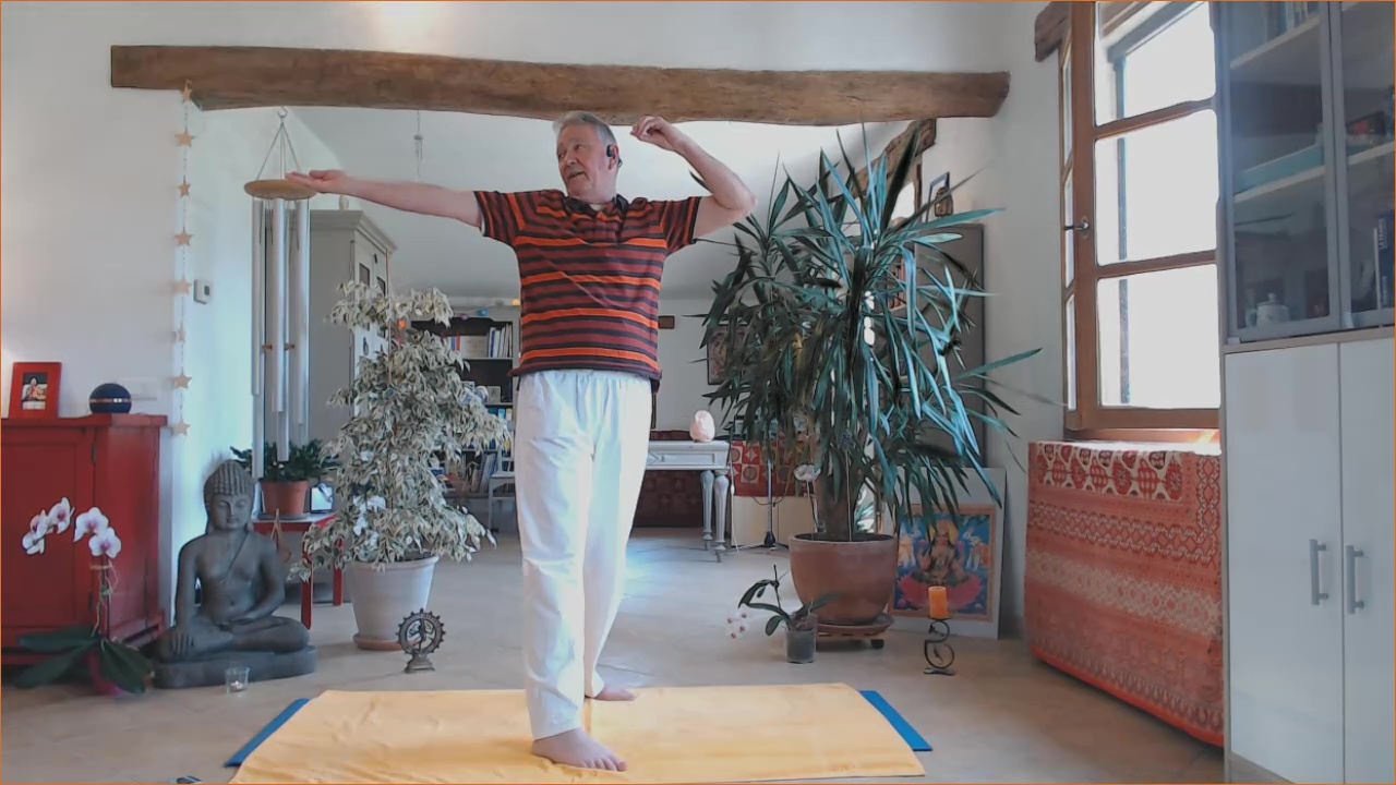 10 Archa Shiva asana L'arc de Shiva
