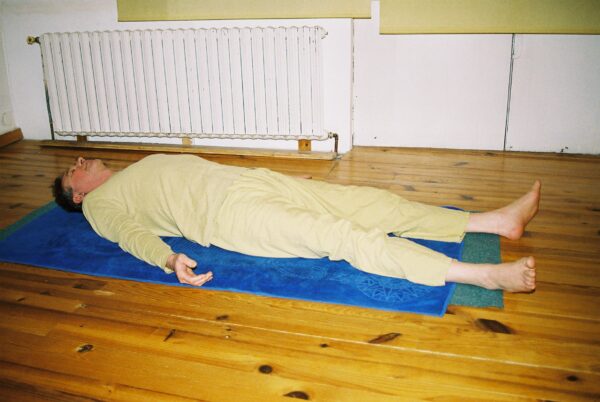 Asana, Postures sur le dos